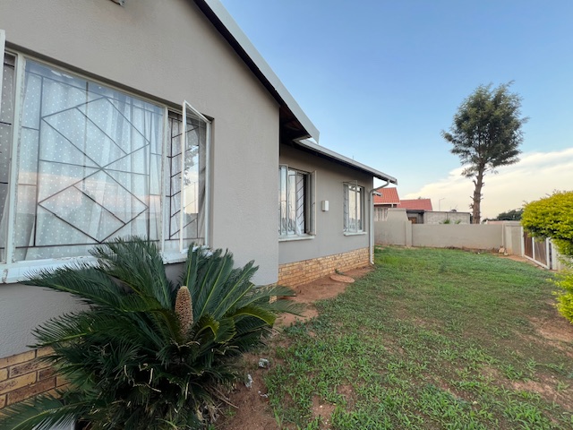 3 Bedroom Property for Sale in Tlhabane West North West